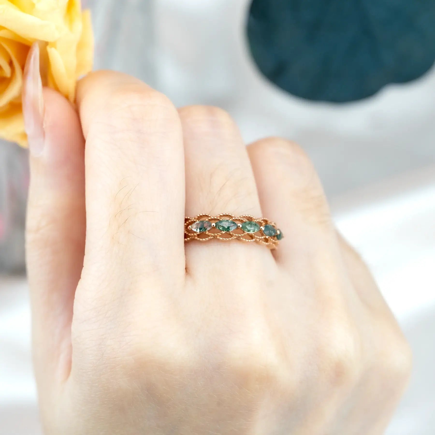 Anillo de boda de ágata musgo marquise en oro rosa - Diseño vintage hueco único
