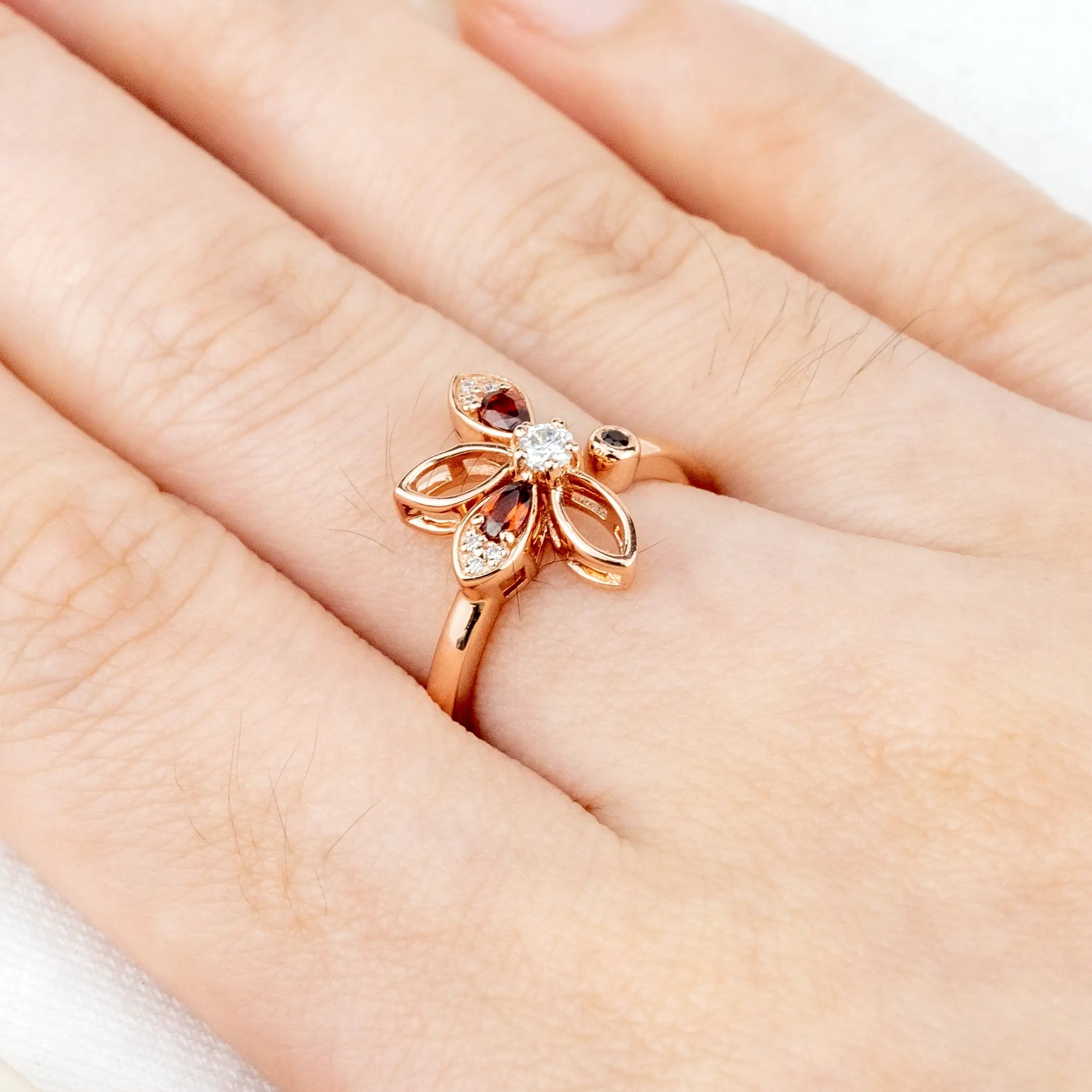 Flower Garnet Rings Birthstone Diamond Engagement Ring For Women Daily Rings