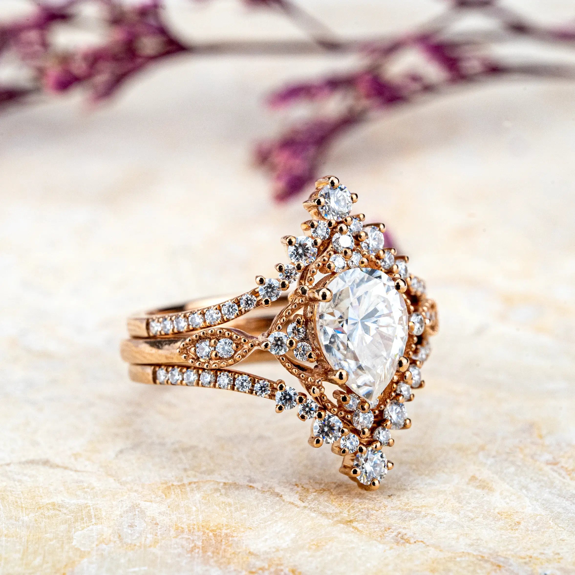 Luxurious 3-Piece Pear-Cut Moissanite Engagement Ring Set – European Vintage Elegance for women