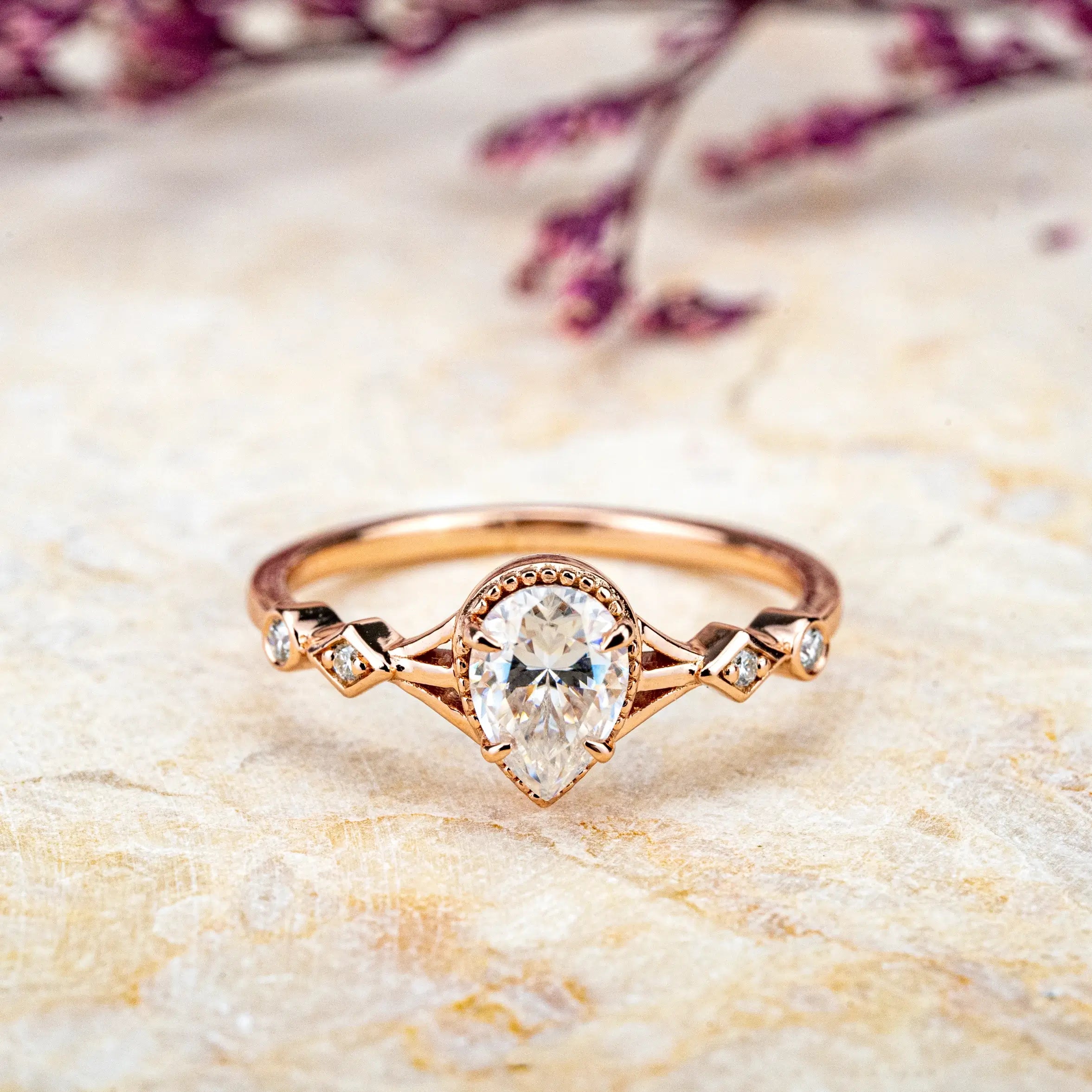 Custom Minimalist Pear-Cut Moissanite Engagement Rings For ladies gift