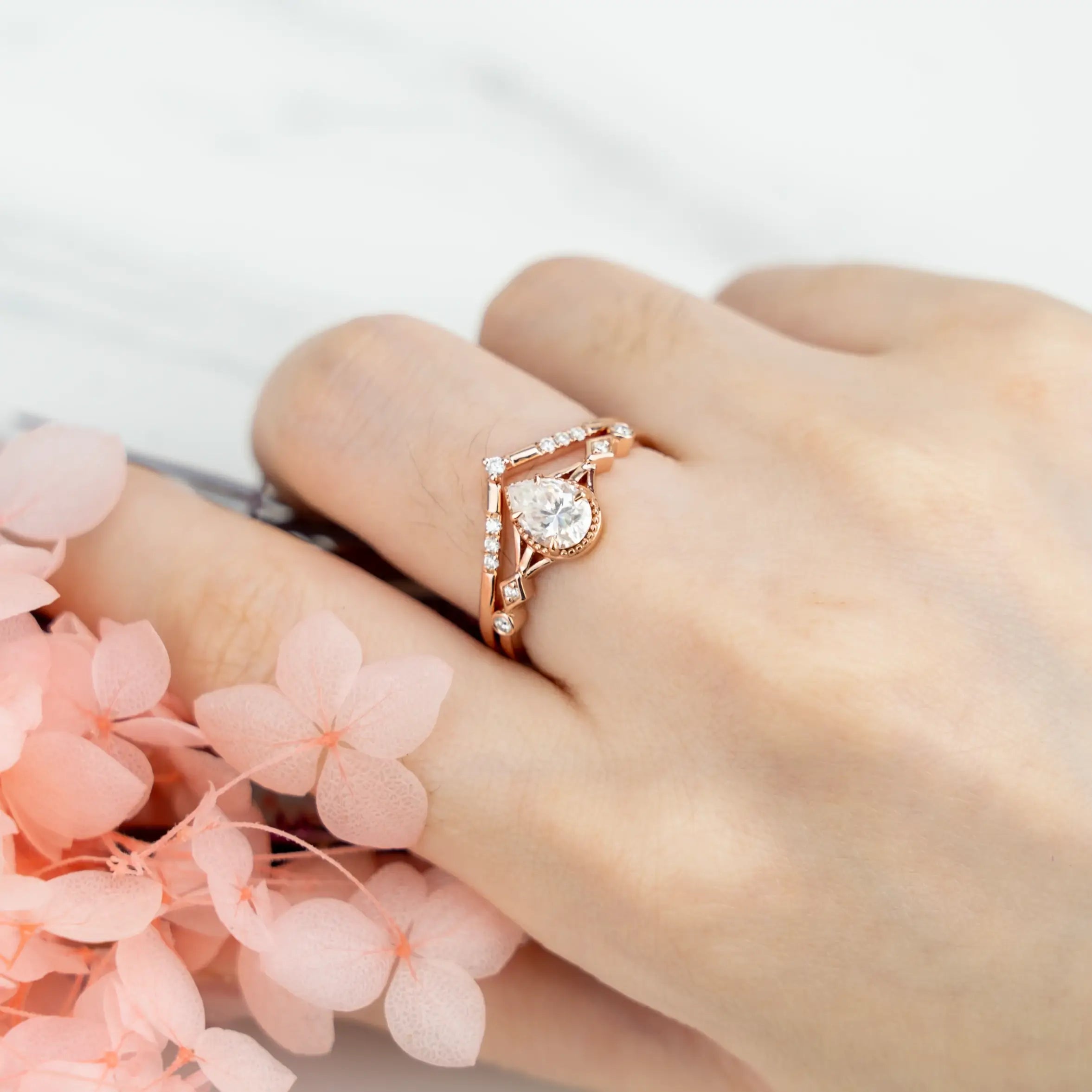 Custom Fine Arts Pear Cut Moissanite Engagement Rings Promise Jewelry for women gift