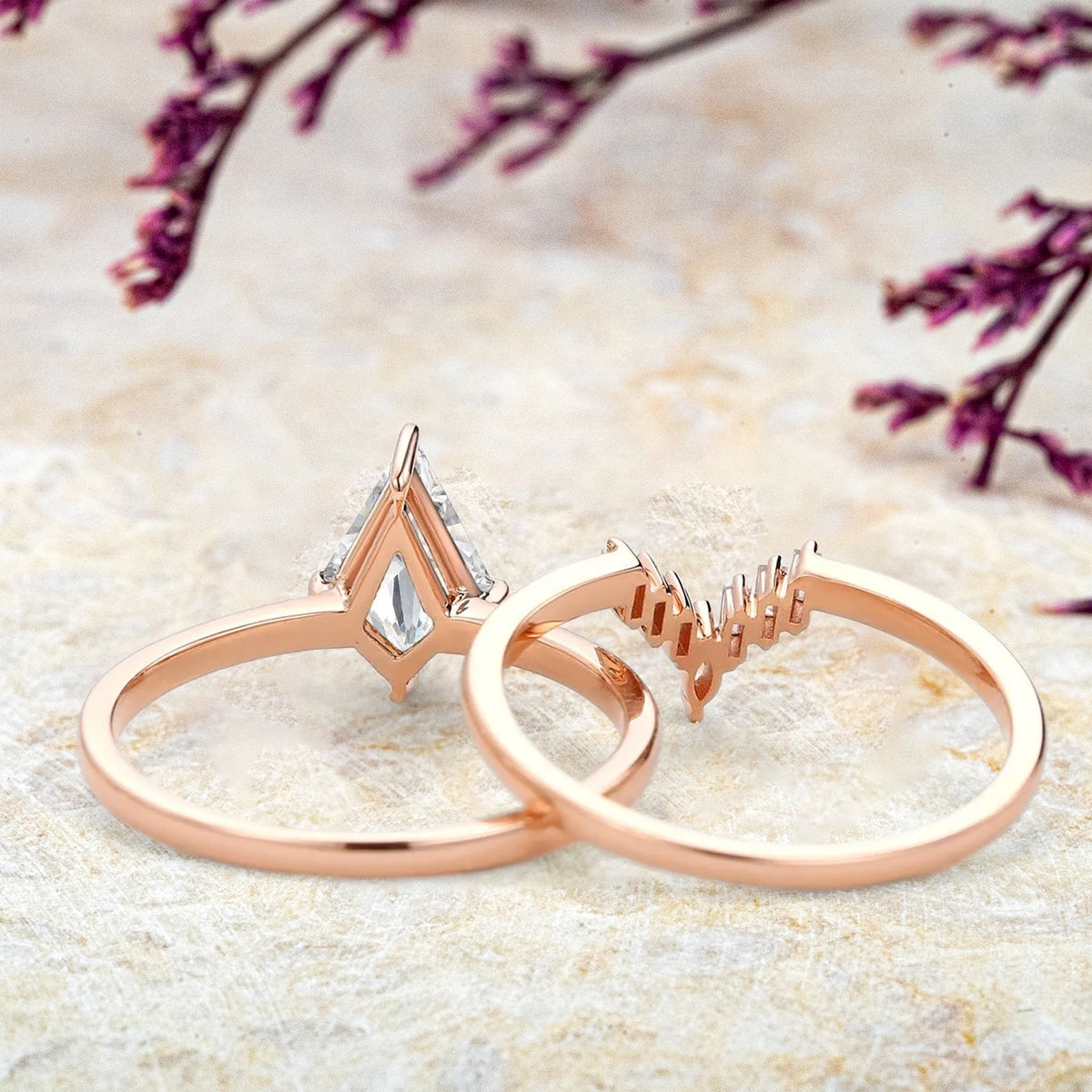 Ensemble de bagues Stellar Elegance - Bagues de fiançailles en diamant de laboratoire taille cerf-volant
