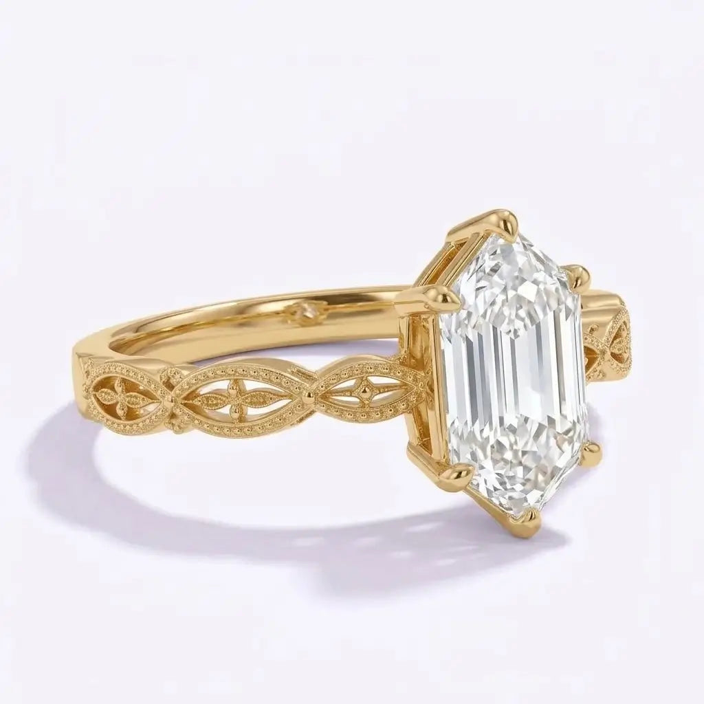 Bague de fiançailles vintage en or ajouré, solitaire en moissanite hexagonale allongée – Orlevienne
