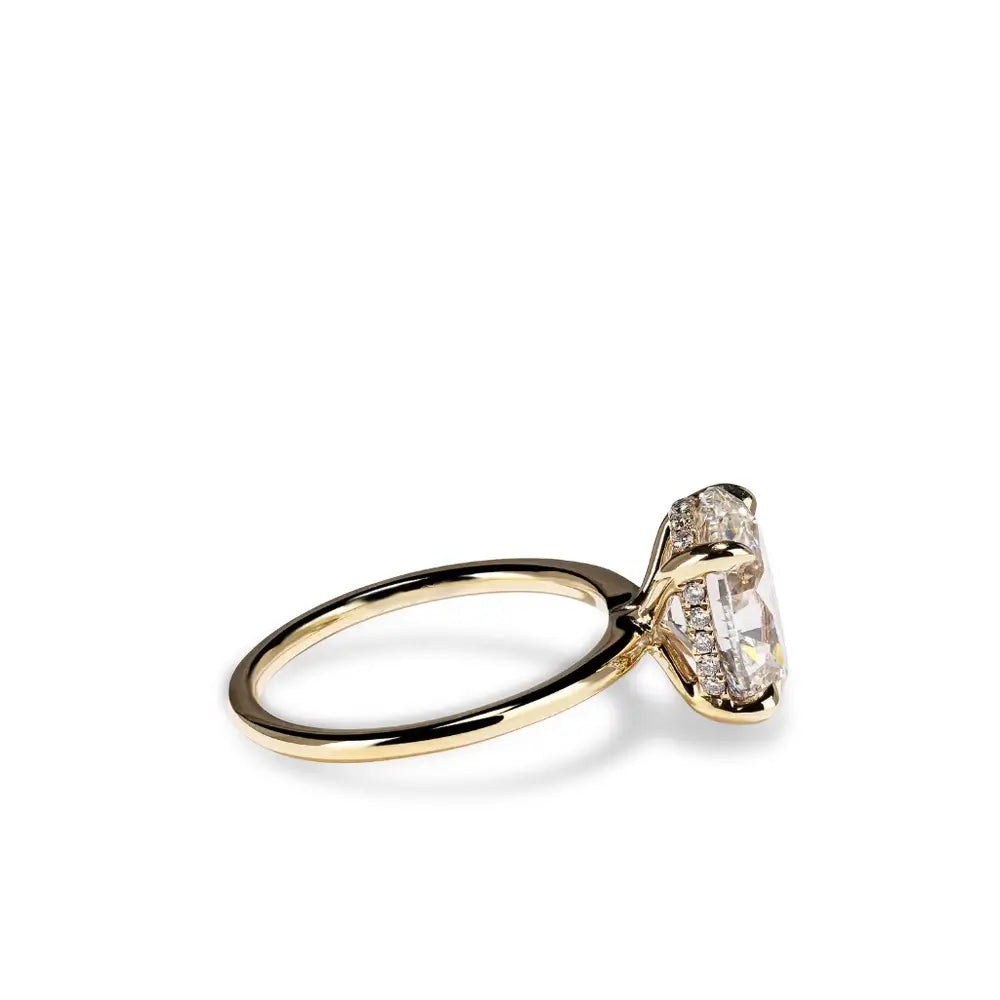 Lumière Oval – 2.0ct Lab Diamond Solitaire Engagement Ring
