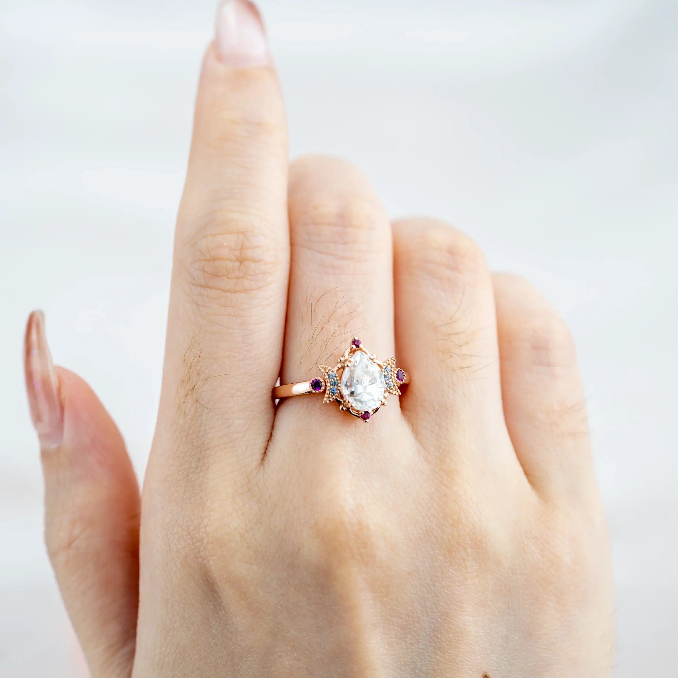 Vintage Moissanite Engagement Ring – Unique Pear Cut Design Anniversary Ring Jewelry For ladie