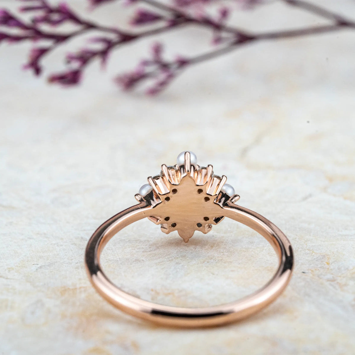 Bague de fiançailles en perle Akoya Elara | ORLEONE Bagues en or personnalisées
