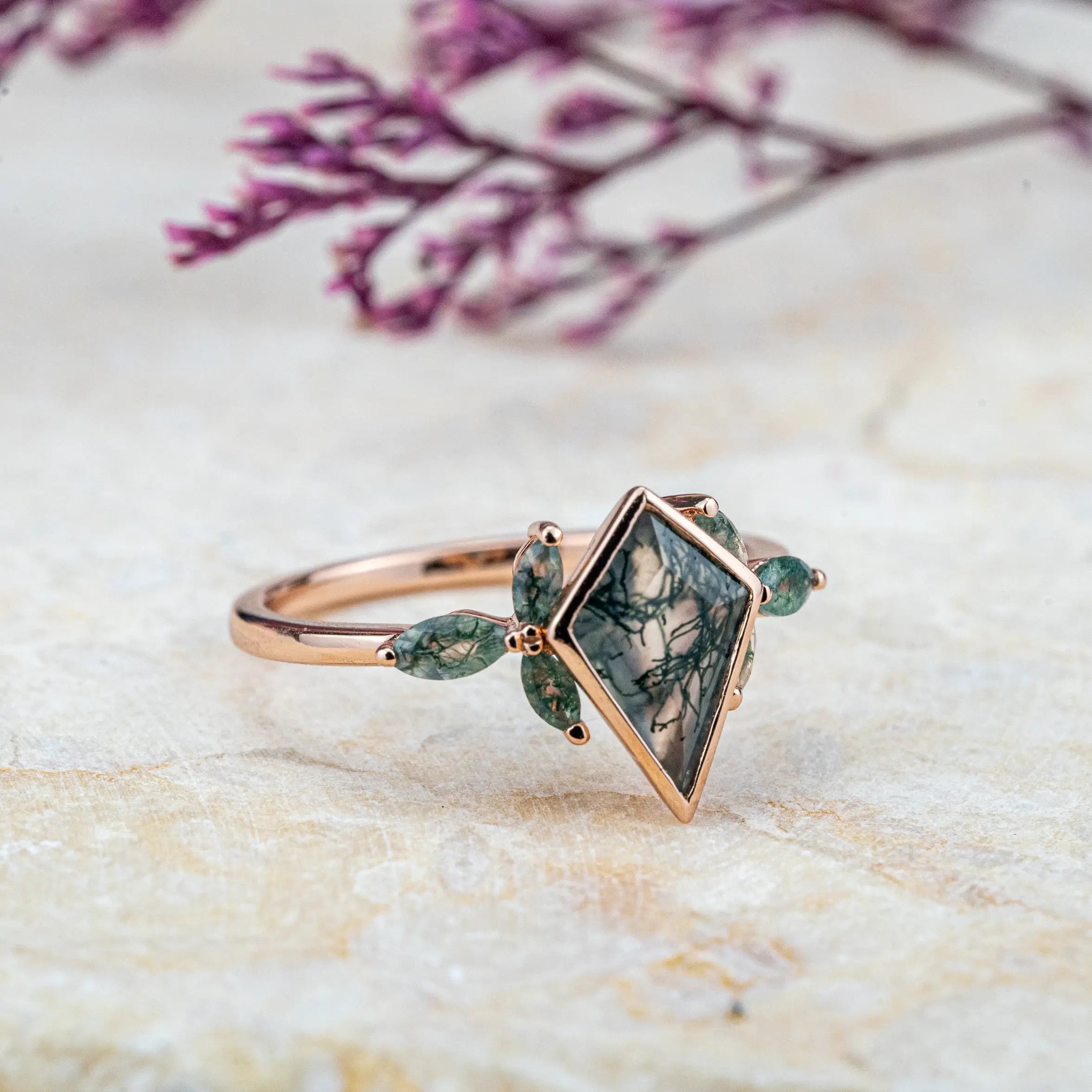 Customized unique luxury Beze Set Kite Cut Moss Agate Rings Natural Inspired Design Flora 18k Rose Gold Ring for ladies