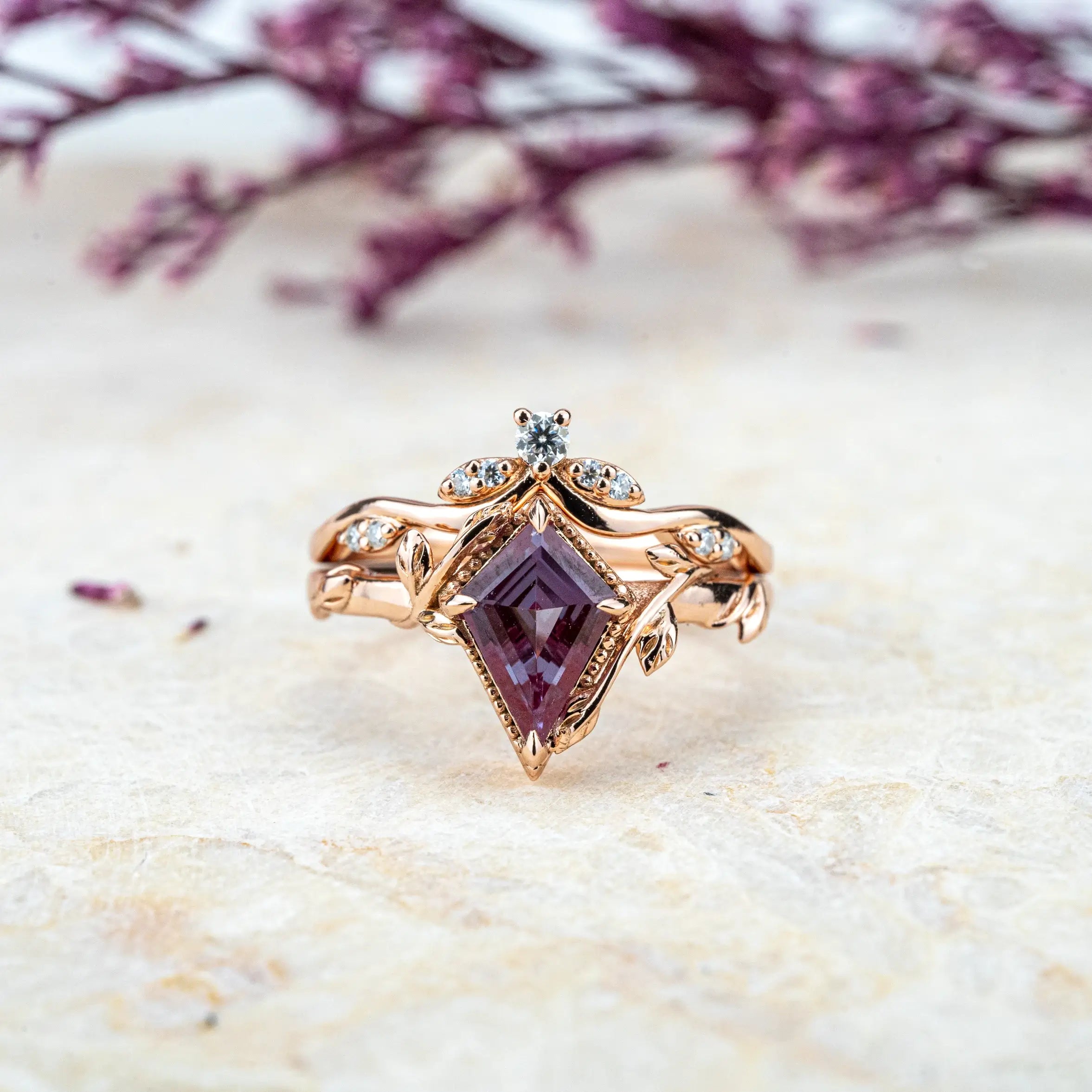 Alexandrite Bridal Set | Nature-Inspired Leaf Engagement Ring Kite Cut Gem Anniversary ring