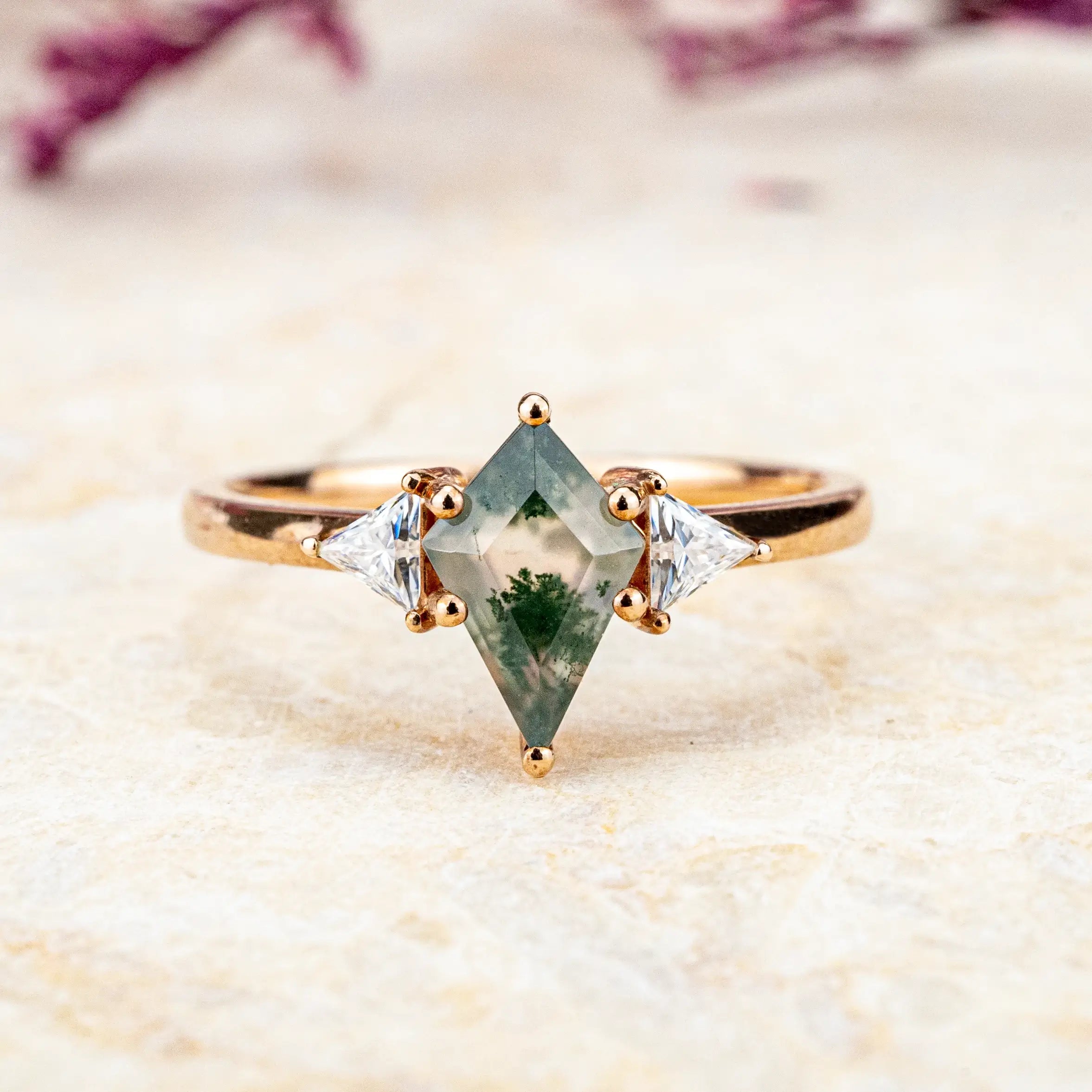 Modern Luxury Three Stone Ring Kite Cut Moss Agate Engagement Ring For Ladies