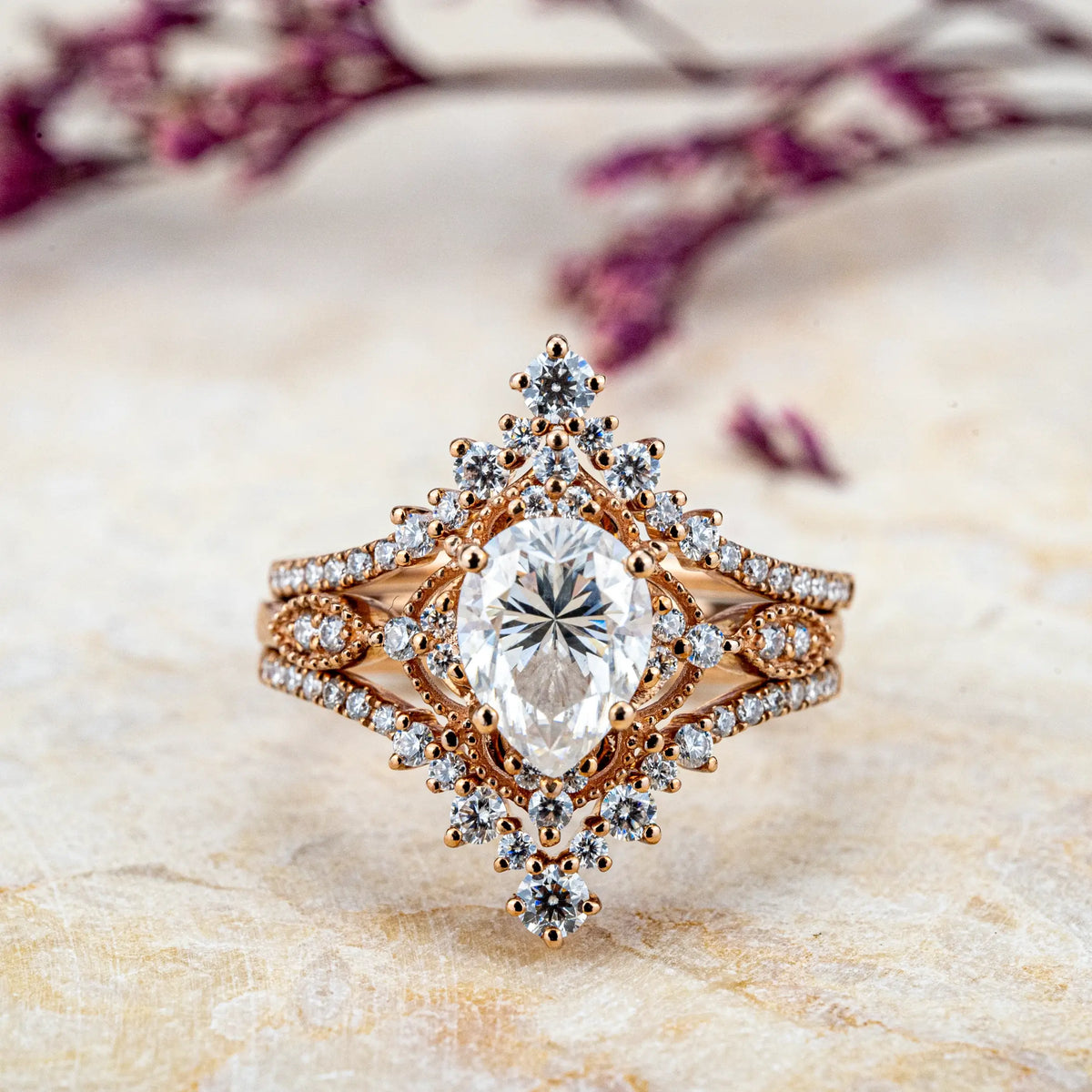 Luxurious 3-Piece Pear-Cut Moissanite Engagement Ring Set – European Vintage Elegance