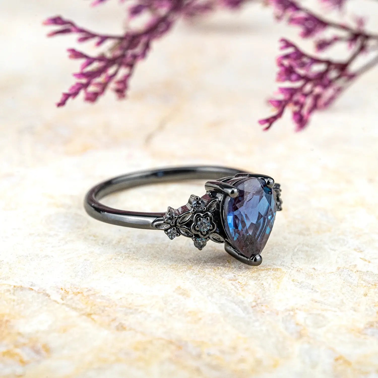 Black Gold Alexandrite Promise Ring – Elegance Leaf Engagement Rings For women anniversary gift gothic ring june birthstone rings