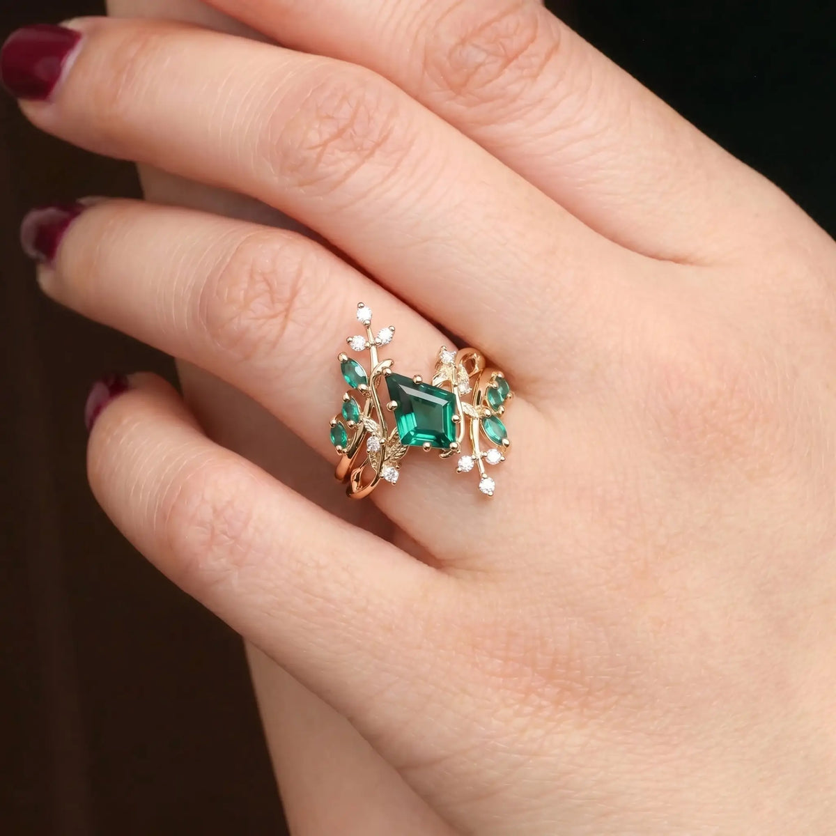 kite emerald engagement ring set leaf design for women