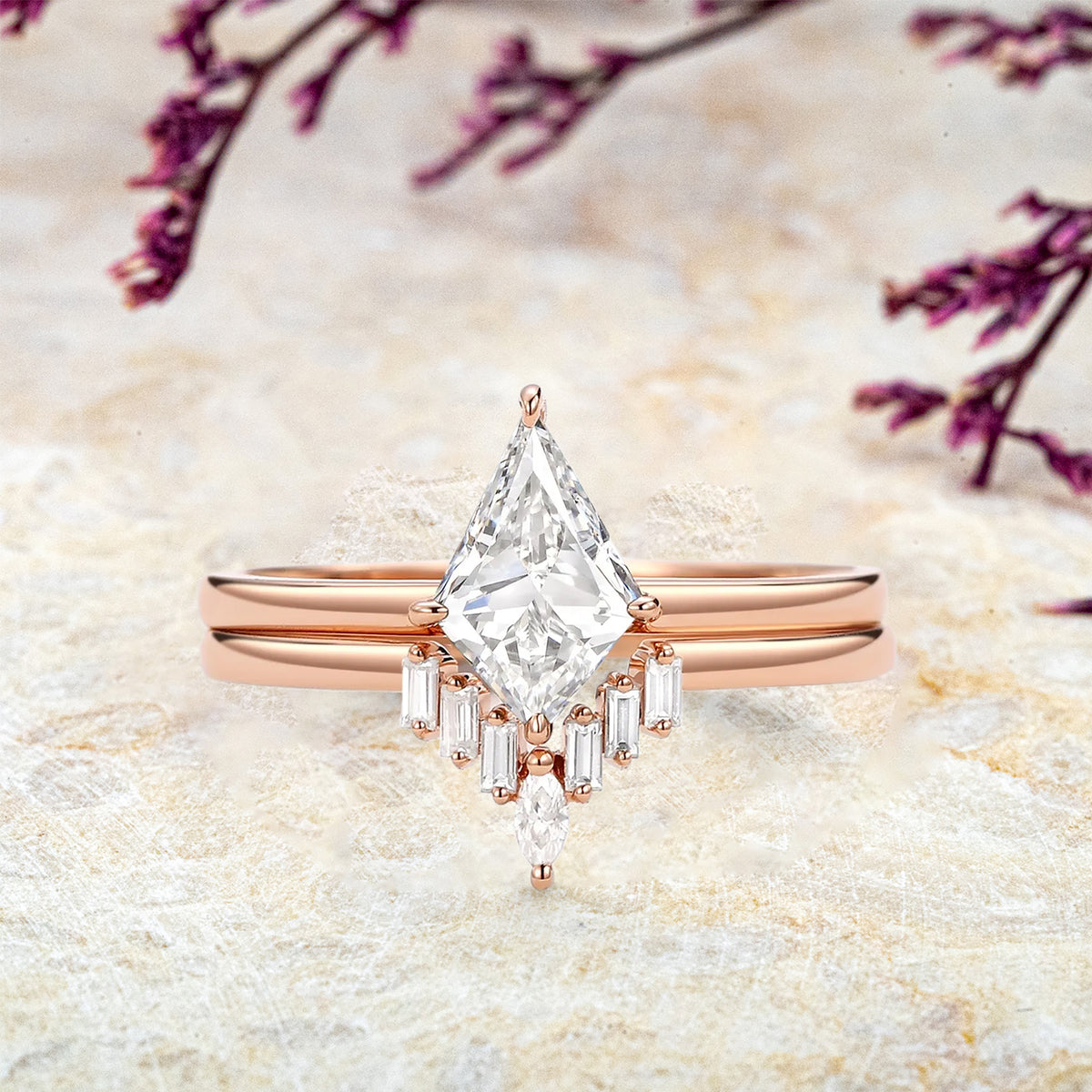 Ensemble de bagues Stellar Elegance - Bagues de fiançailles en diamant de laboratoire taille cerf-volant