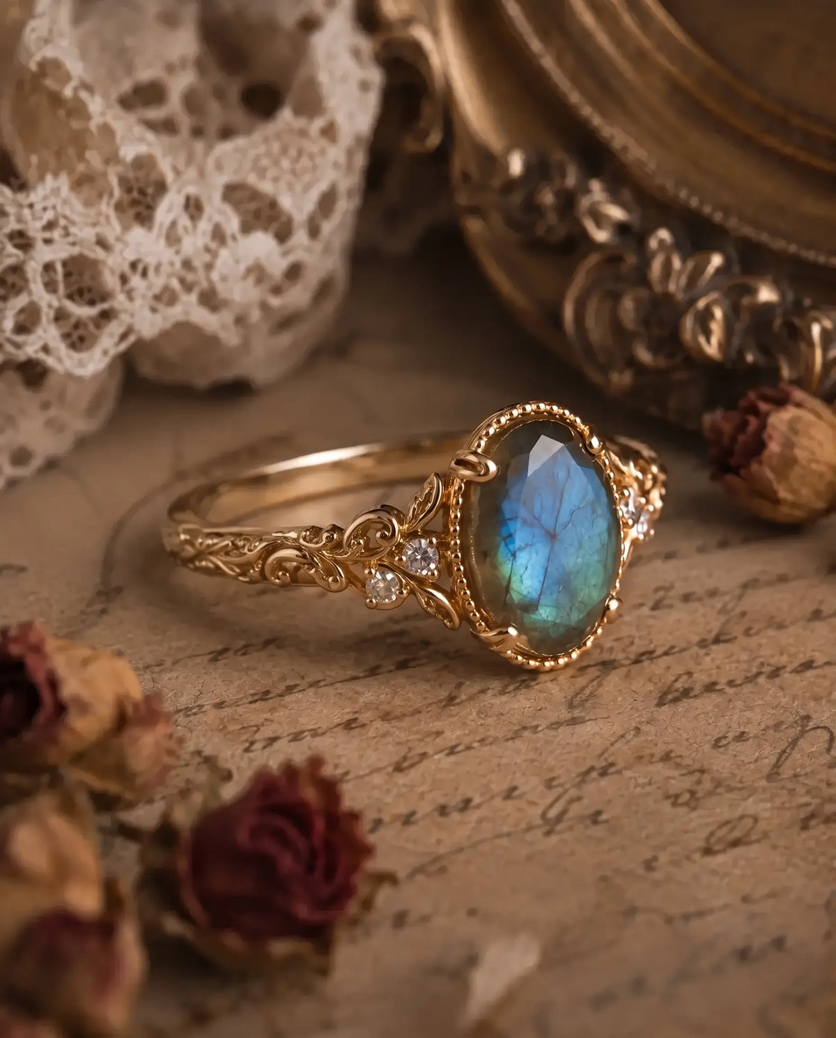 romantic Victorian labradorite ring for women heirloom style oval labradorite gold ring